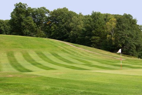 Lake Forest Golf Club photo